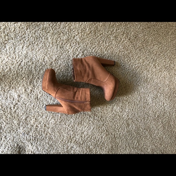 Target Mossimo Boots - Picture 2 of 3